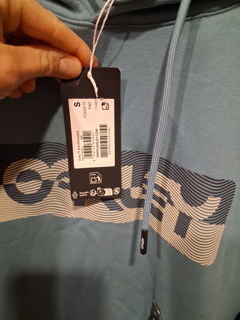 Brand New Oakley Hoodie — image 2 of 3